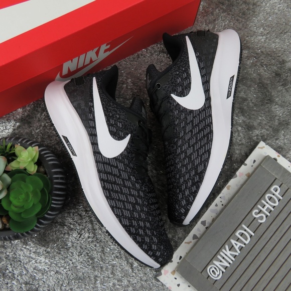 Nike Air Zoom Pegasus Sneakers - Picture 2 of 7